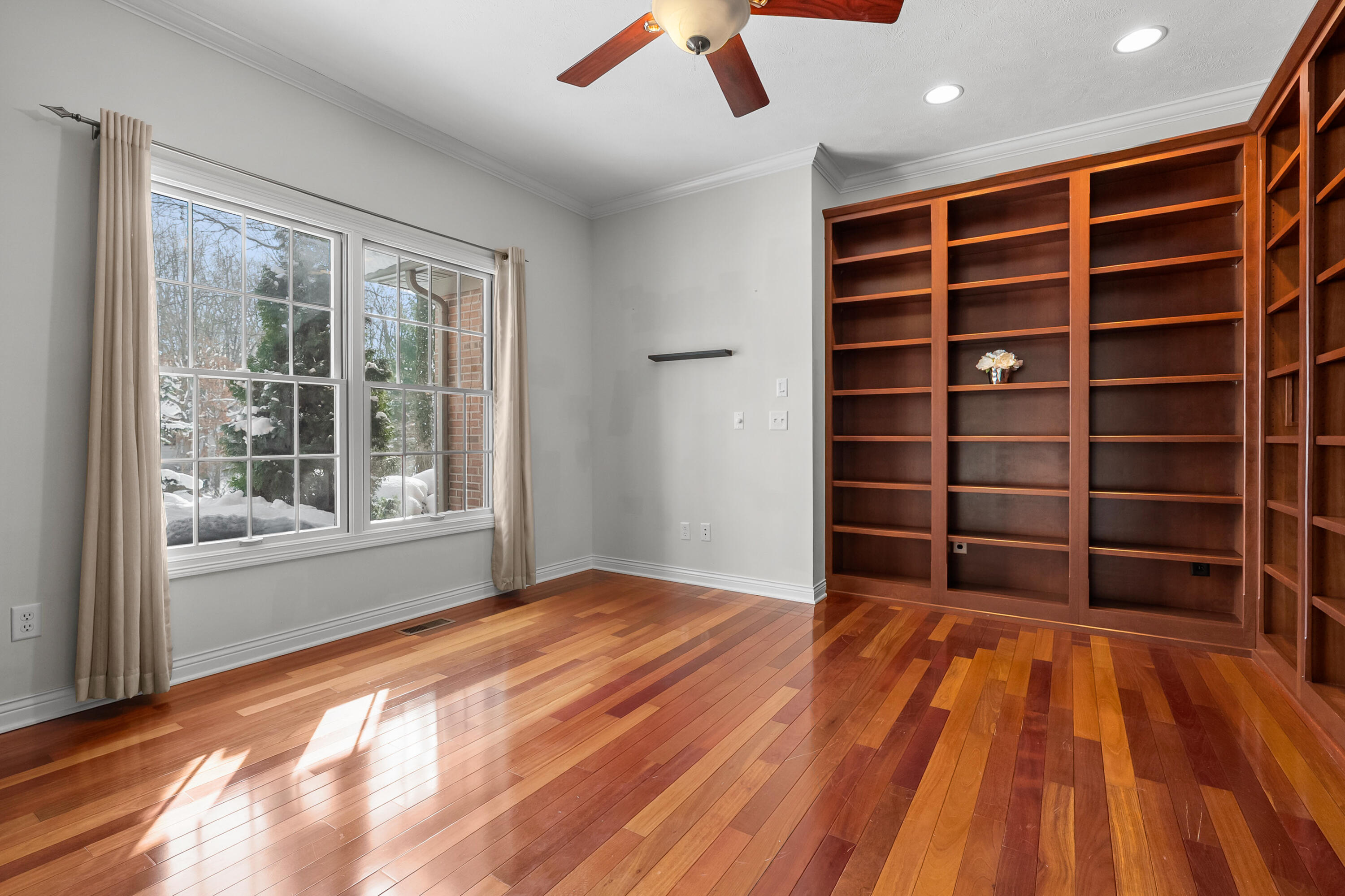 6480 Breezy Point Lane Kalamazoo, MI 49009 - Photo 6 of 54 Breezy Point Ln 6480 Kalamazoo 49009-5