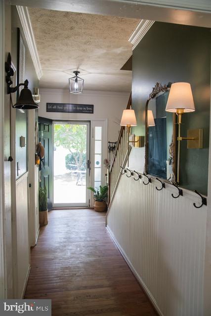 foyer showing front door