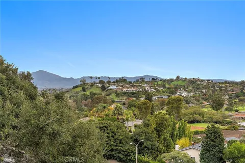 $750,000 | 30902 Club House Drive, Unit 23F, Laguna Niguel, CA 92677