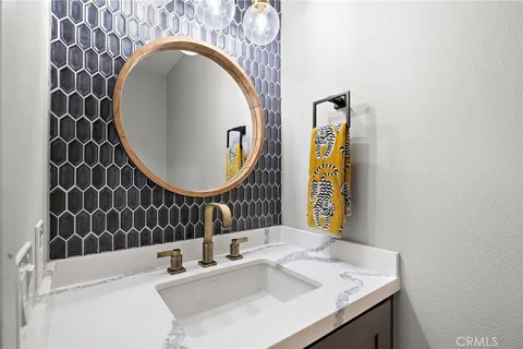 $750,000 | 30902 Club House Drive, Unit 23F, Laguna Niguel, CA 92677