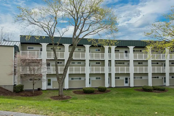$649,000 | 23 Pleasant Street, Unit 11, Meredith, NH 03253