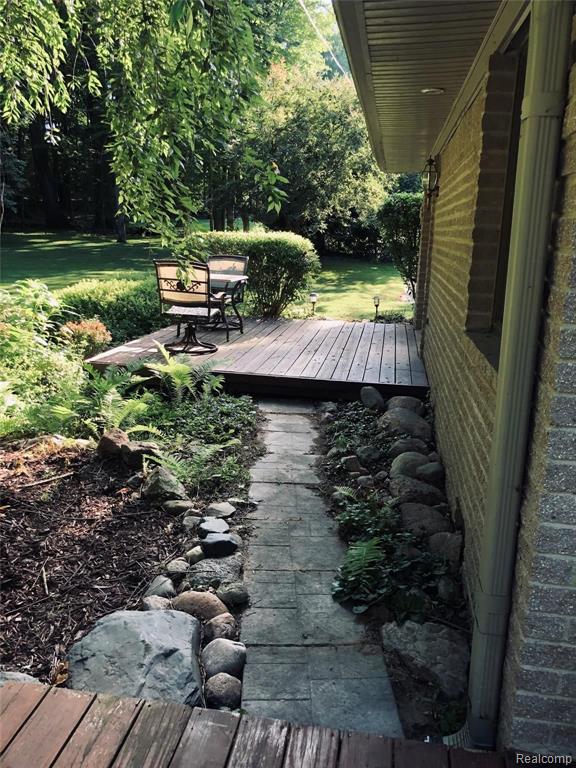 1750 Brewer Road Leonard, MI 48367 - Photo 33 of 67