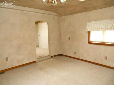 7203 North Nichols Road Flushing, MI 48433 - Photo 4 of 12 20166550-3.JPG
