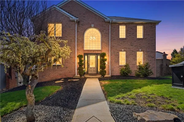 $500,000 | 33 Mason Drive, Coraopolis, PA 15108