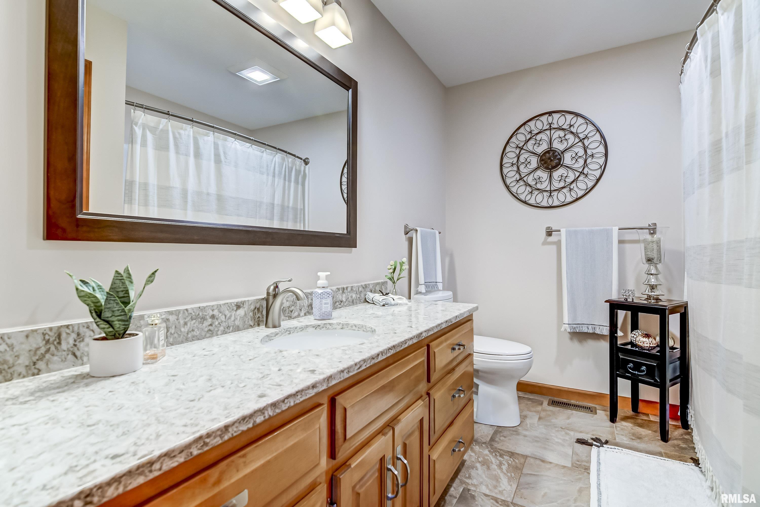 5216 Bunting Road Springfield, IL 62711 - Photo 23 of 38