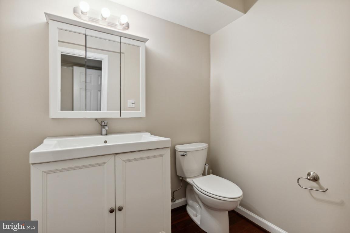 9204 Setter Place Springfield, VA 22153 - Photo 31 of 39 Lower level half bath
