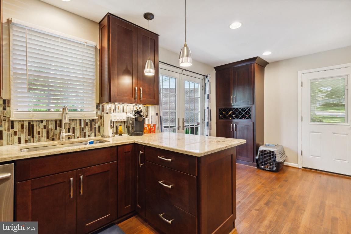 9204 Setter Place Springfield, VA 22153 - Photo 10 of 39 Updated eat-in kitchen opening to deck