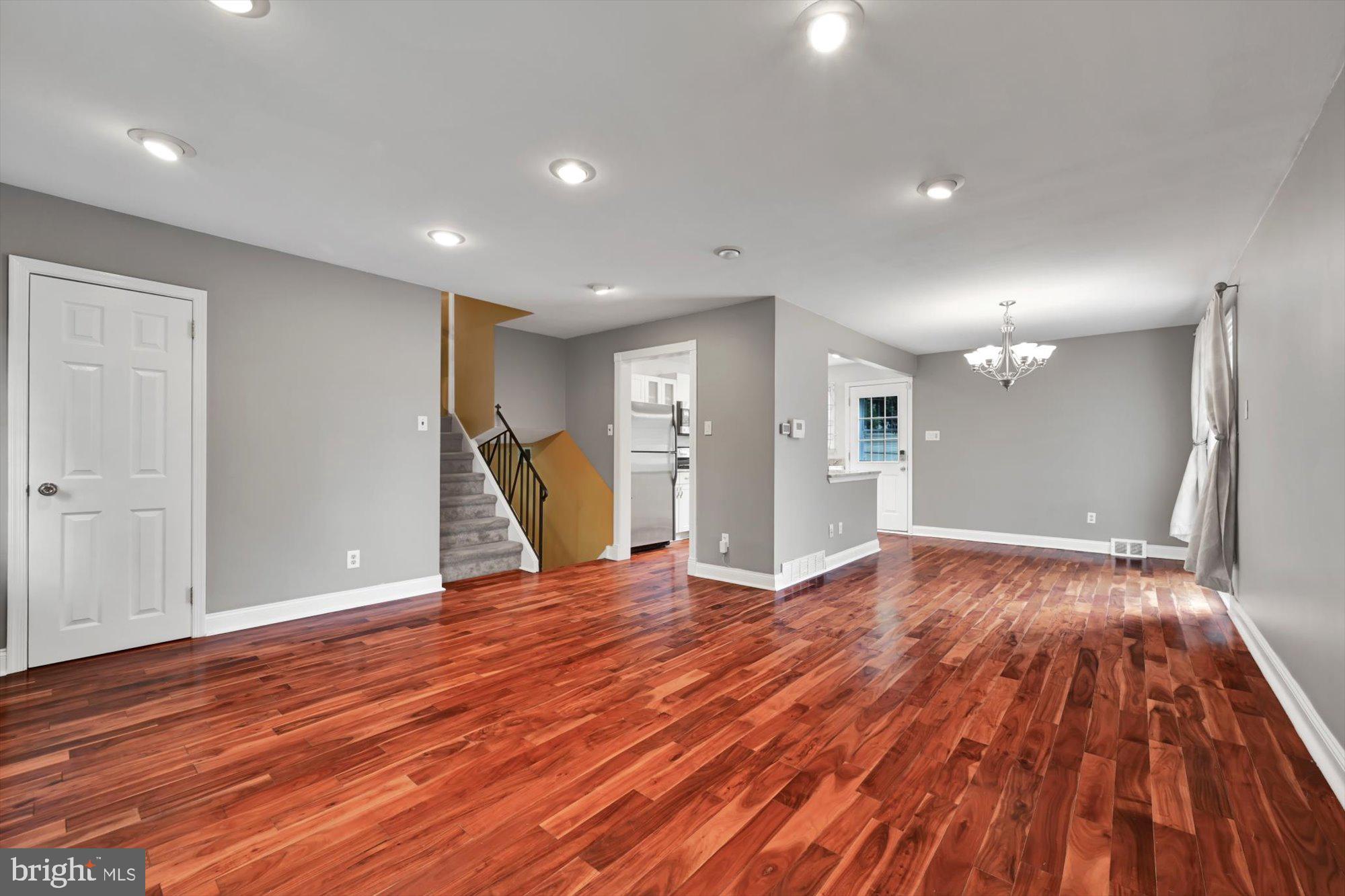 222 Moore Road Wallingford, PA 19086 - Photo 5 of 32