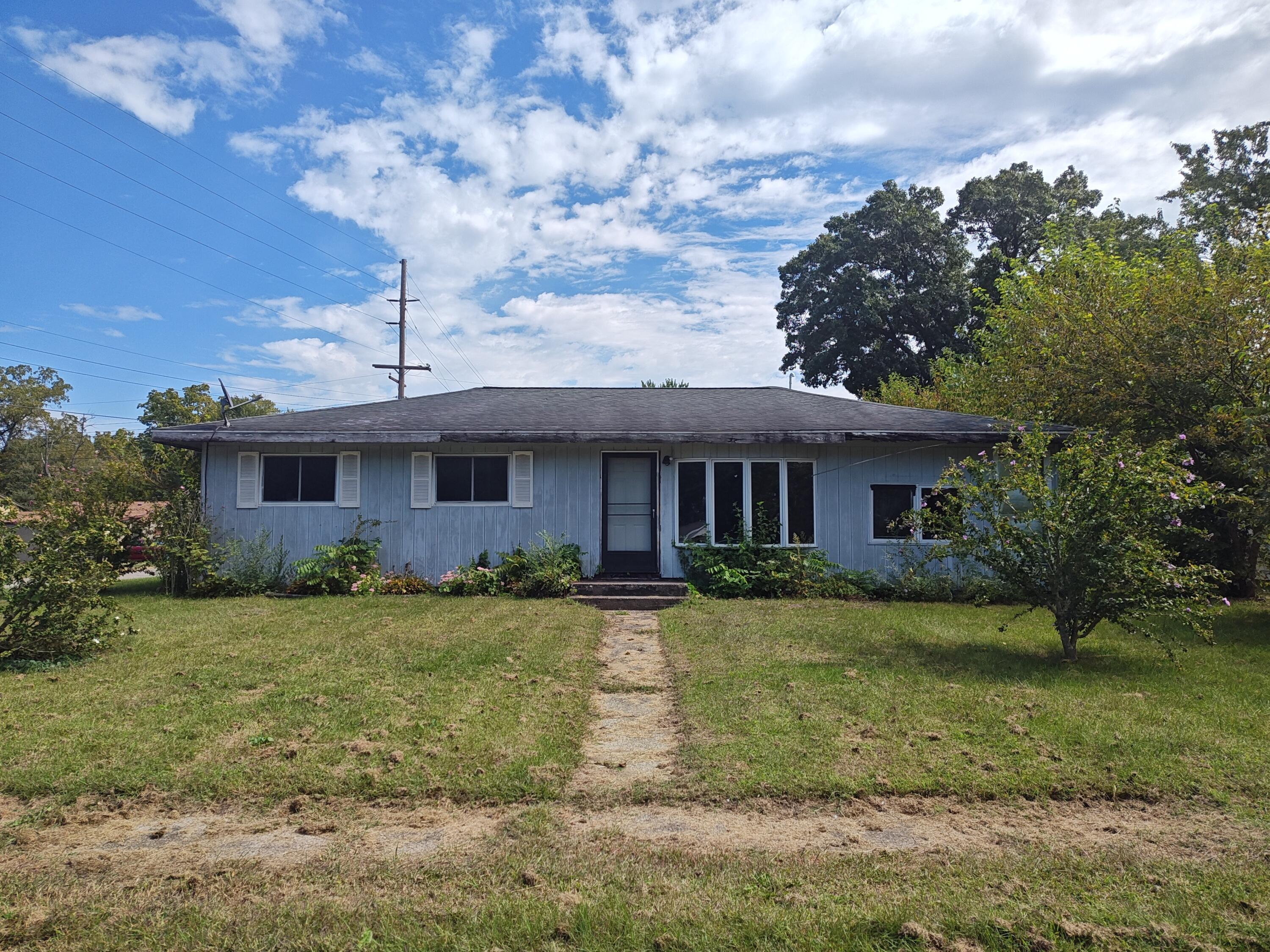 600 South Roosevelt Road Knox, IN 46534 - Photo 1 of 11 3000x2249