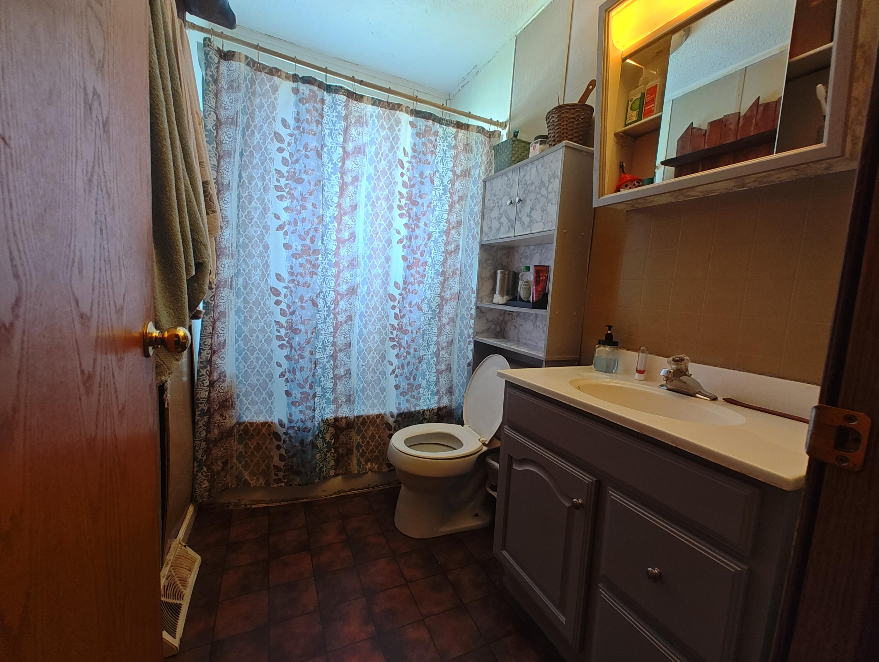 600 South Roosevelt Road Knox, IN 46534 - Photo 7 of 11 3000x2258