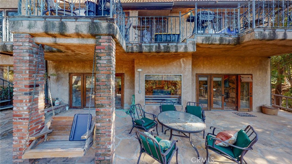 1248 Rocky Road Simi Valley, CA 93063 - Photo 28 of 55 Rear lounging area