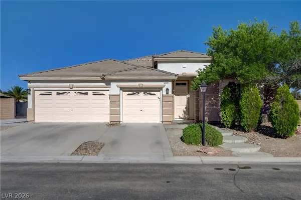 $2,800 | 8250 North Point Given Street, Las Vegas, NV 89131