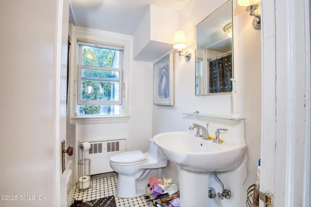 $5,500 | 3 Idlewild Manor, Greenwich, CT 06830