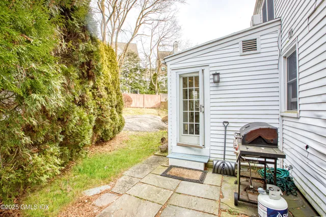 $5,500 | 3 Idlewild Manor, Greenwich, CT 06830