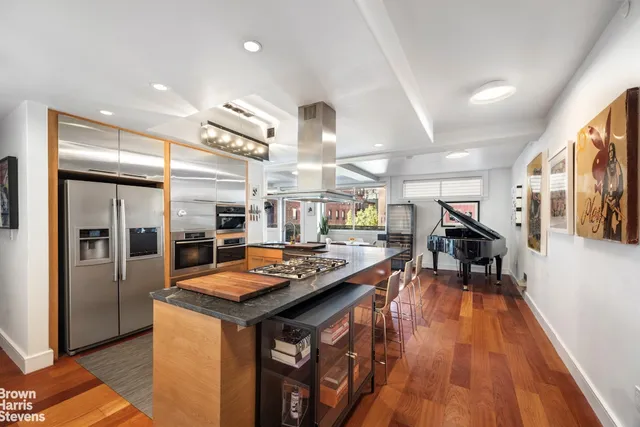 $2,150,000 | 123 Baxter Street, Unit 4A | Little Italy