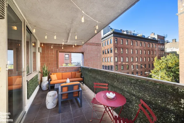 $2,150,000 | 123 Baxter Street, Unit 4A | Little Italy