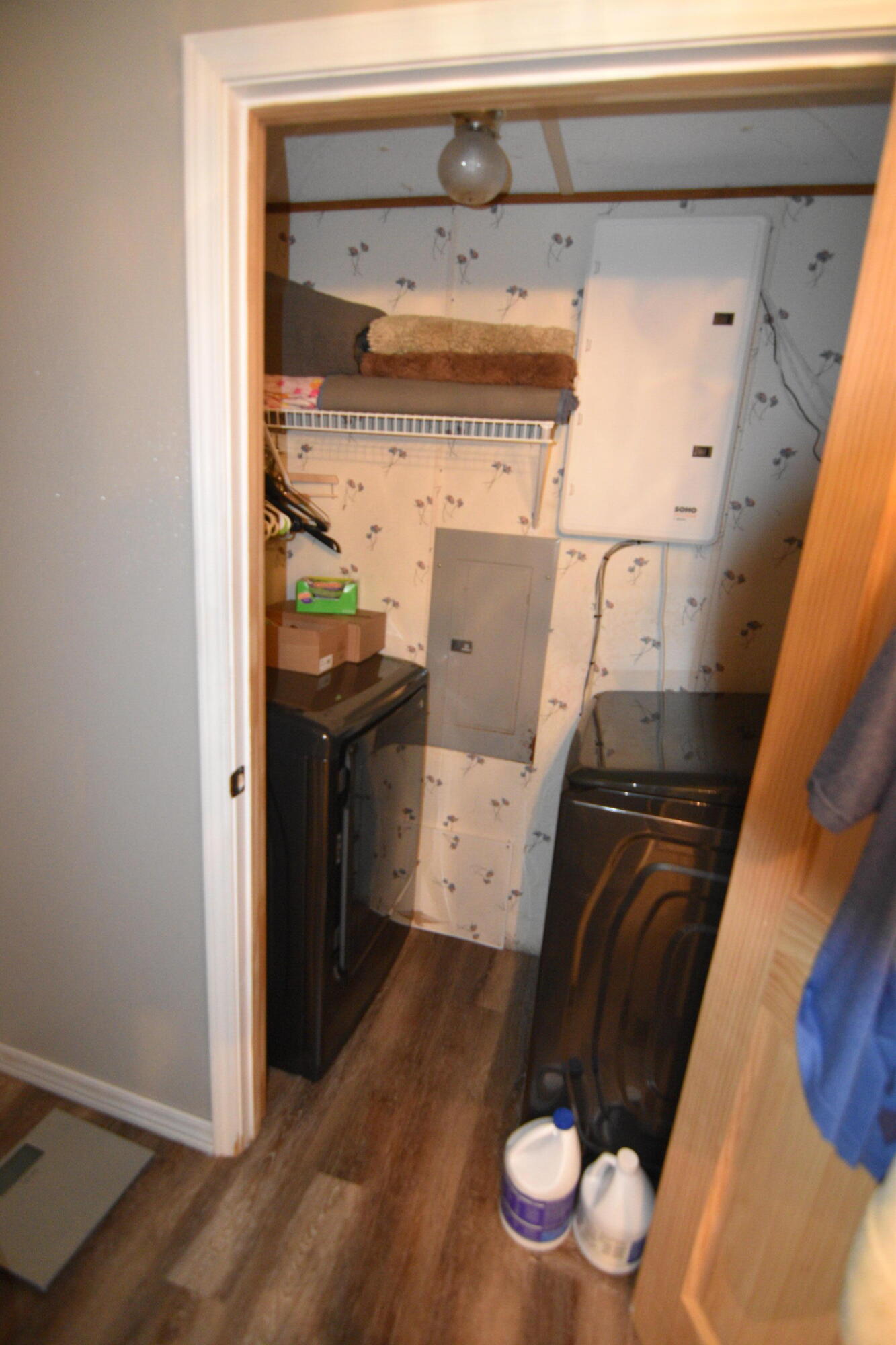 326 Rogers Road Covington, VA 24426 - Photo 25 of 30 Laundry Room