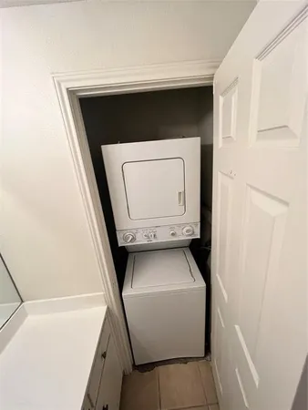 $1,200 | 2529 Rio Grande Street, Unit 23, Austin, TX 78705