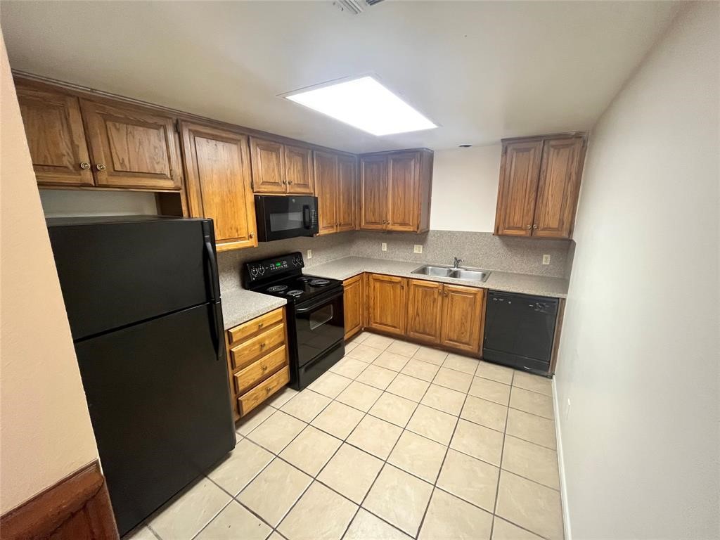 2529 Rio Grande Street, Unit 23 Austin, TX 78705 - Photo 9 of 9