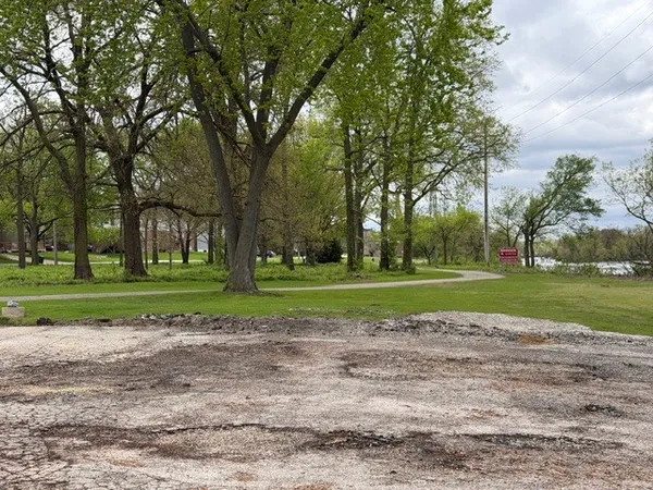 $355,000 | 803 North Washington Avenue, Batavia, IL 60510