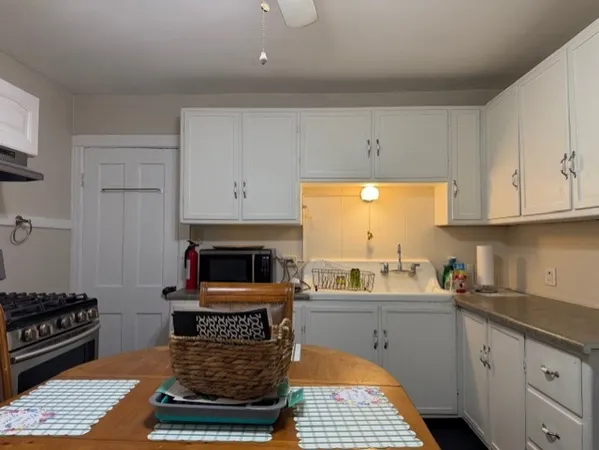 $355,000 | 803 North Washington Avenue, Batavia, IL 60510