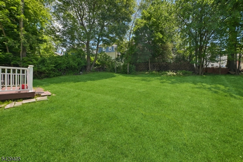 46 Phyllis Road West Orange, NJ 07052 - Photo 25 of 27