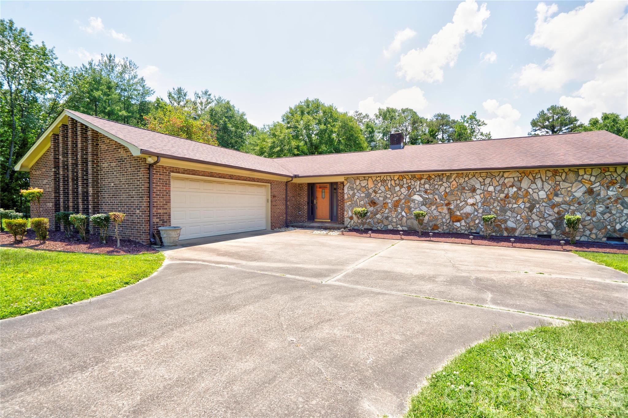 246 Putnam Lake Road Kings Mountain, NC 28086 - Photo 39 of 48