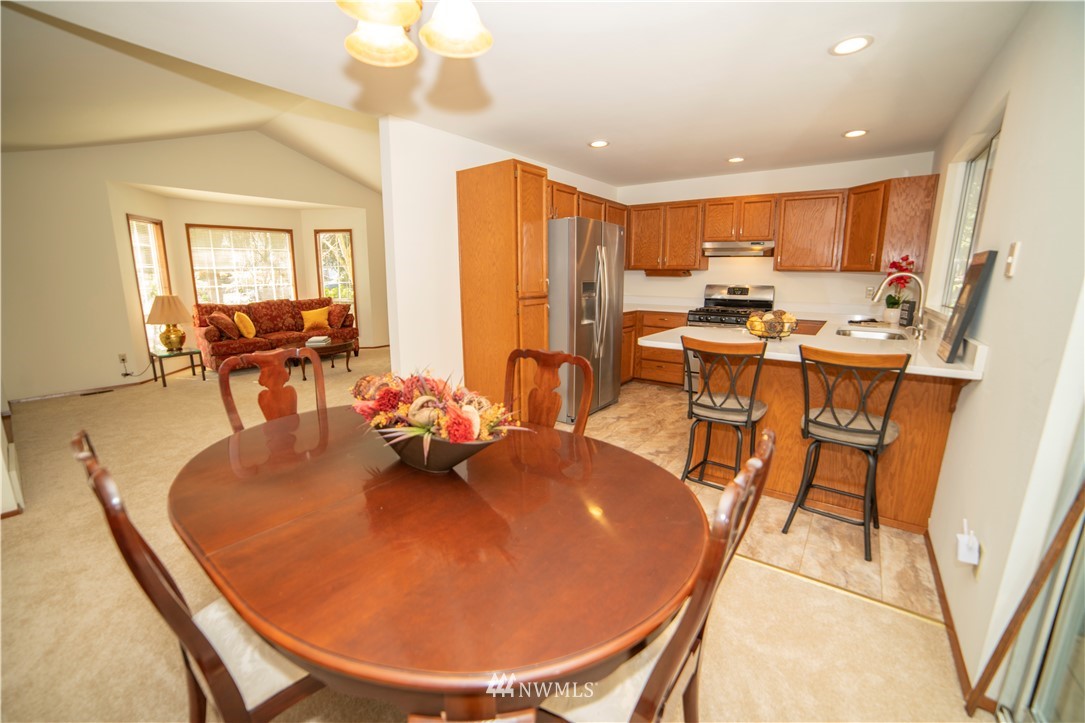 2521 241st Street Southeast Bothell, WA 98021 - Photo 3 of 25
