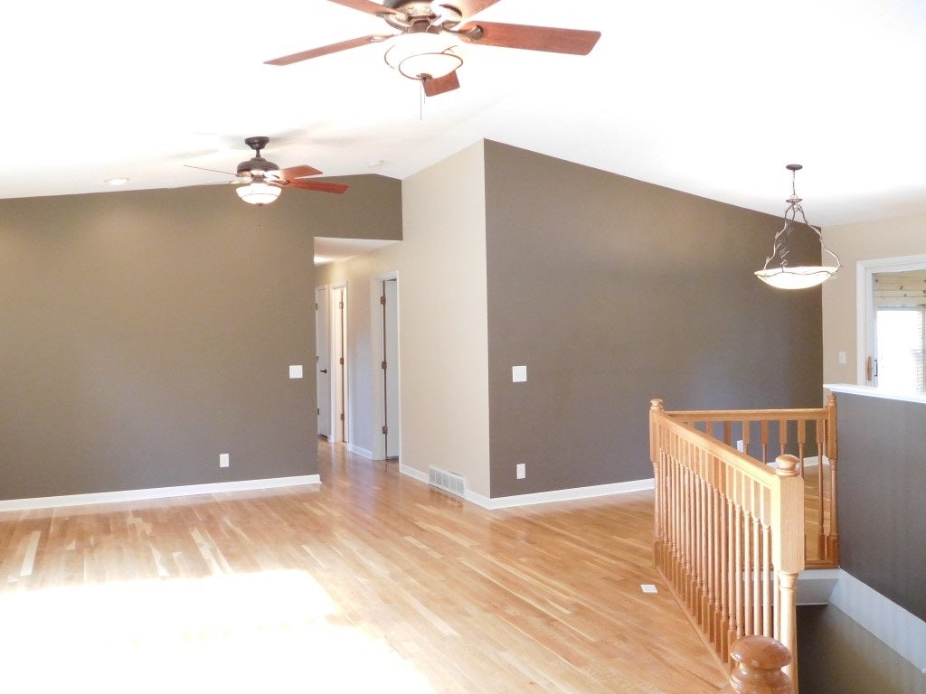 207 Schnoebelen Street Riverside, IA 52327 - Photo 3 of 25 Gallery Image 3
