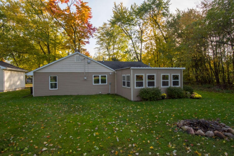 61200 Lenawee Road Cassopolis, MI 49031 - Photo 42 of 59 61200 Lenawee Cass Back exterior