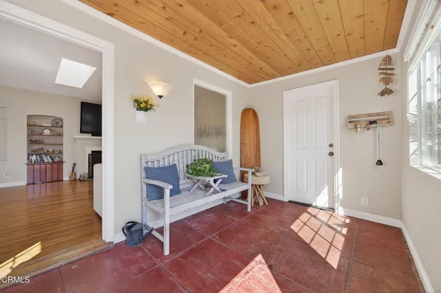 $1,180,000 | 69 South Seaward Avenue, Ventura, CA 93003