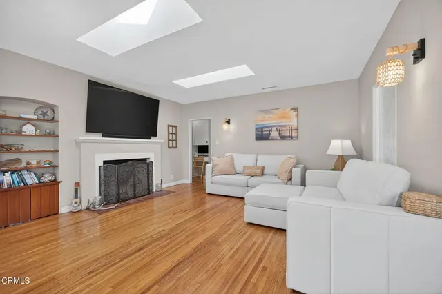 $1,180,000 | 69 South Seaward Avenue, Ventura, CA 93003