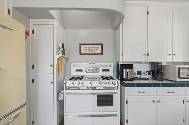 $1,180,000 | 69 South Seaward Avenue, Ventura, CA 93003