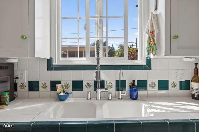 $1,180,000 | 69 South Seaward Avenue, Ventura, CA 93003