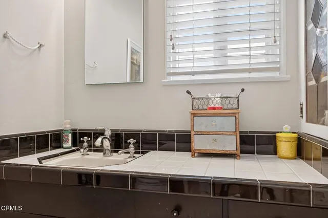 $1,180,000 | 69 South Seaward Avenue, Ventura, CA 93003