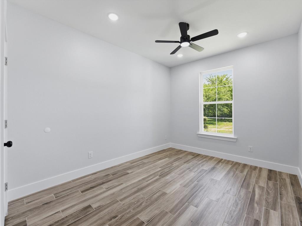 1569 Well Service Road Bowie, TX 76230 - Photo 15 of 40