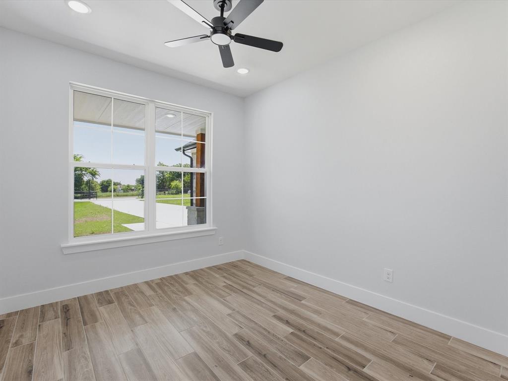 1569 Well Service Road Bowie, TX 76230 - Photo 17 of 40