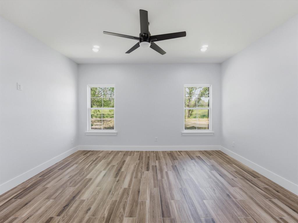 1569 Well Service Road Bowie, TX 76230 - Photo 18 of 40