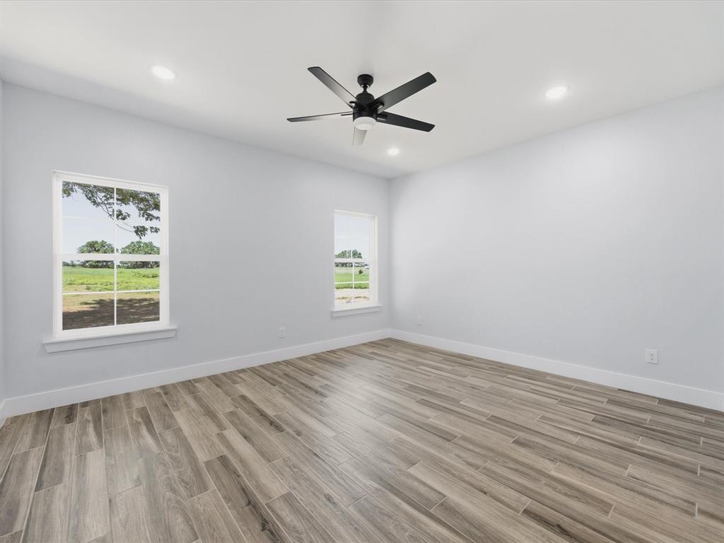 1569 Well Service Road Bowie, TX 76230 - Photo 19 of 40