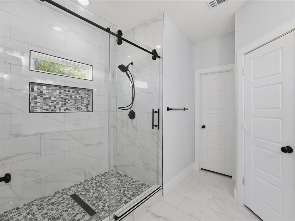 1569 Well Service Road Bowie, TX 76230 - Photo 20 of 40