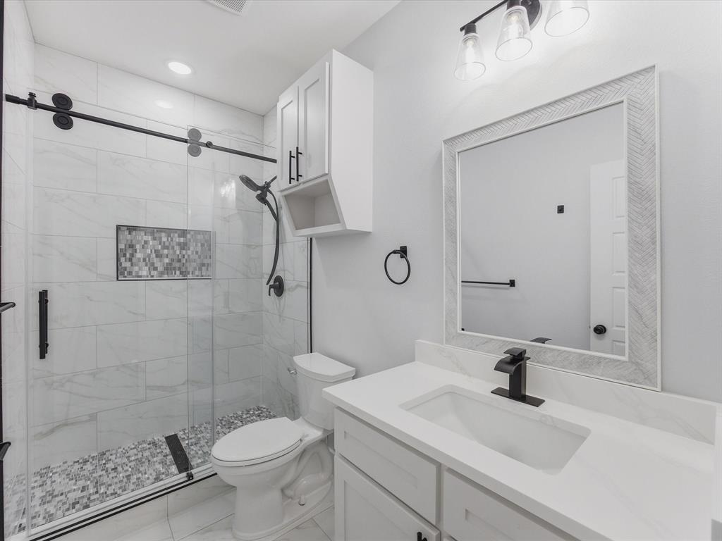 1569 Well Service Road Bowie, TX 76230 - Photo 22 of 40
