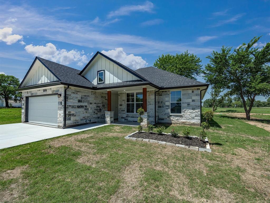 1569 Well Service Road Bowie, TX 76230 - Photo 27 of 40