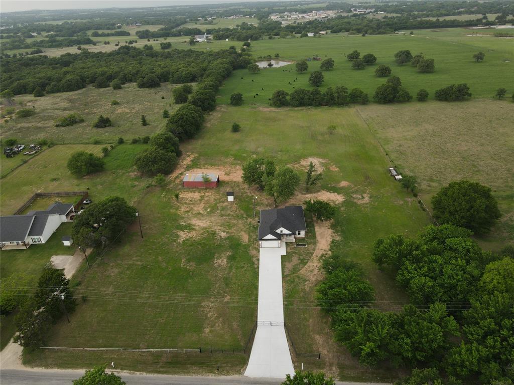 1569 Well Service Road Bowie, TX 76230 - Photo 38 of 40