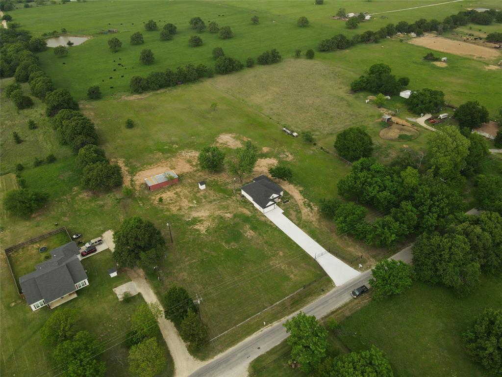 1569 Well Service Road Bowie, TX 76230 - Photo 39 of 40