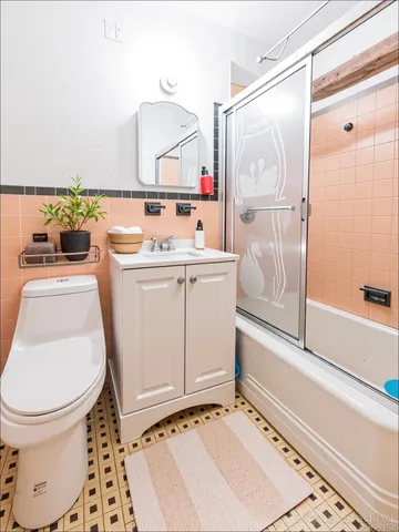 $259,000 | 134-39 Blossom Avenue, Unit 1H | Flushing