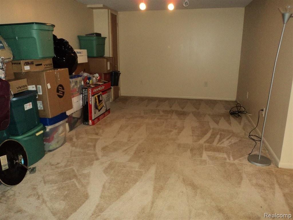 9126 Inkster Road Redford, MI 48239 - Photo 13 of 17 Fin Bsm.JPG