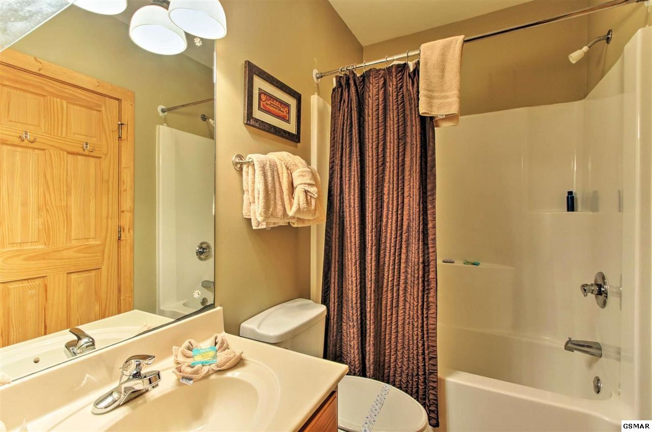 2439 Breezy Road, Unit LECONTELOOKOUT Sevierville, TN 37876 - Photo 23 of 31 Gallery Image 23