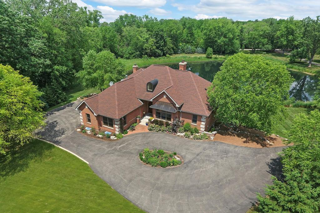385 Spring Creek Road Barrington Hills, IL 60010 - Photo 4 of 53 an aerial view of a house