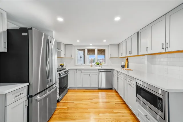 $699,900 | 29 Williams Street, Tiverton, RI 02878