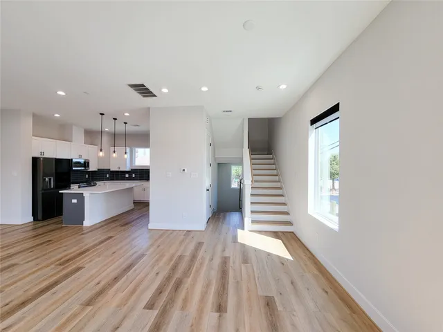 $2,750 | 905 Quitman Street, Unit C, Houston, TX 77009